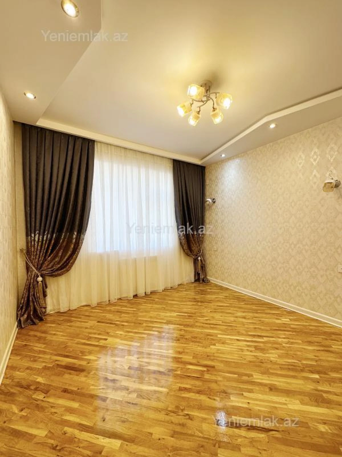 Satılır 3 otaqlı yeni tikili 89 m²