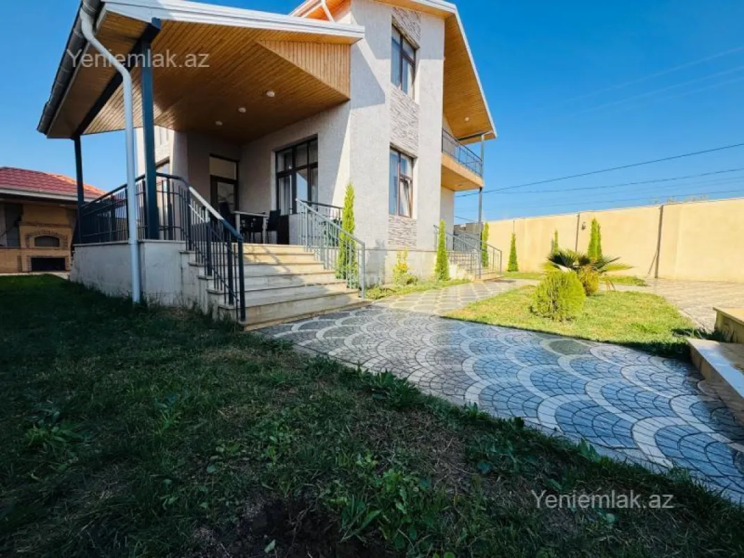 Satılır 6 otaqlı həyət evi 280 m²