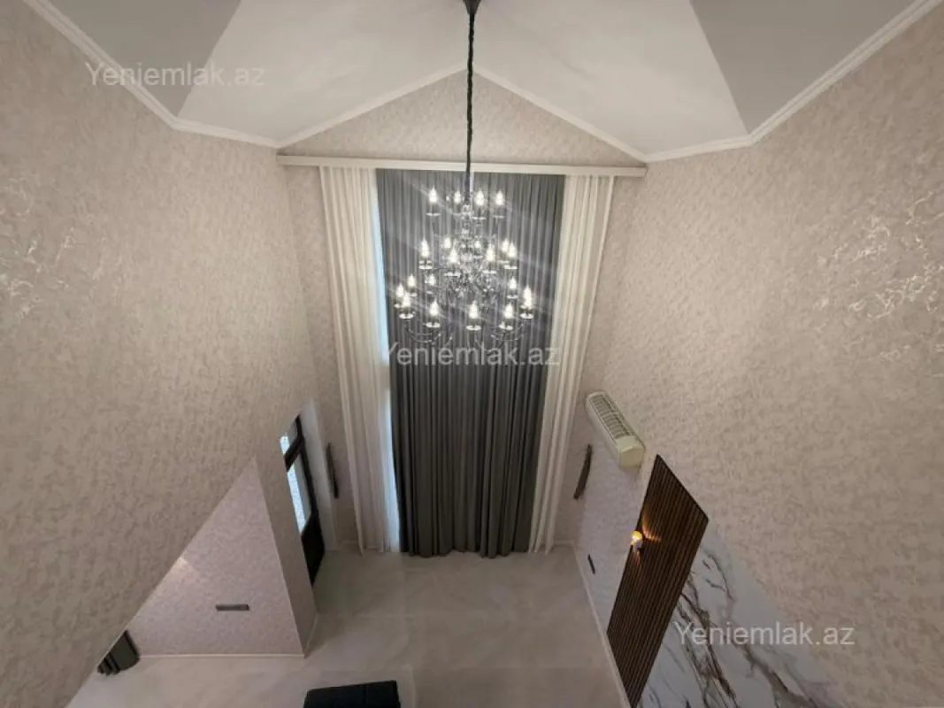 Satılır 6 otaqlı həyət evi 280 m²