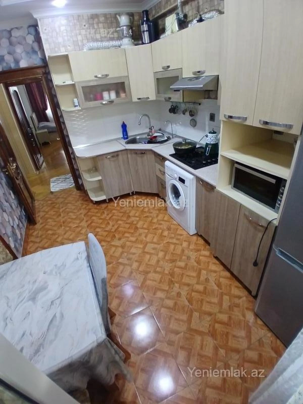 Satılır 3 otaqlı yeni tikili 83 m²