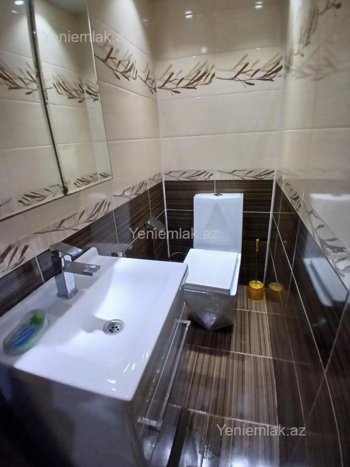 Satılır 3 otaqlı yeni tikili 83 m²