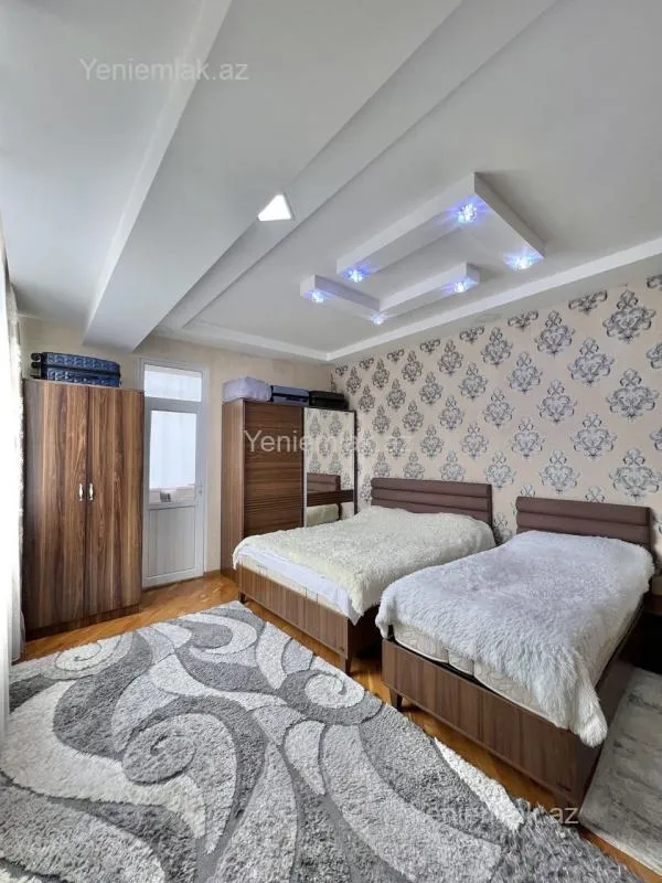 Satılır 3 otaqlı yeni tikili 136 m²