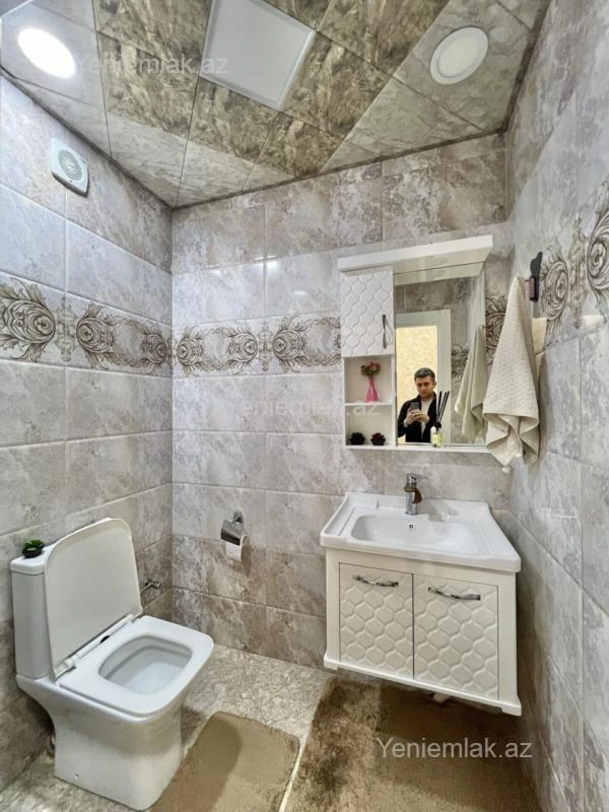 Satılır 3 otaqlı yeni tikili 136 m²