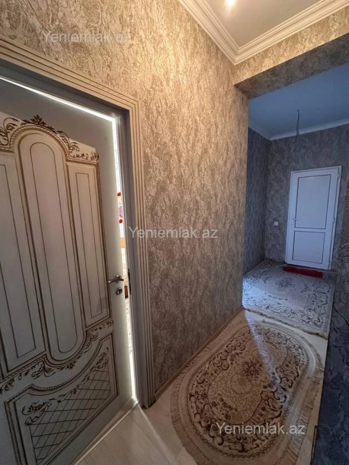 Satılır 2 otaqlı yeni tikili 60 m²