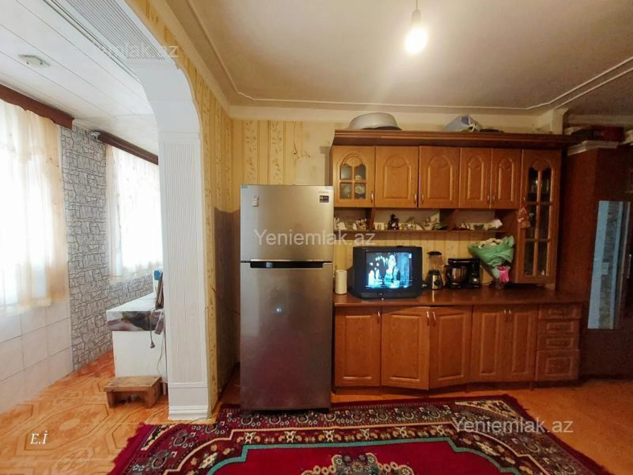 Satılır 2 otaqlı köhnə tikili 55 m²
