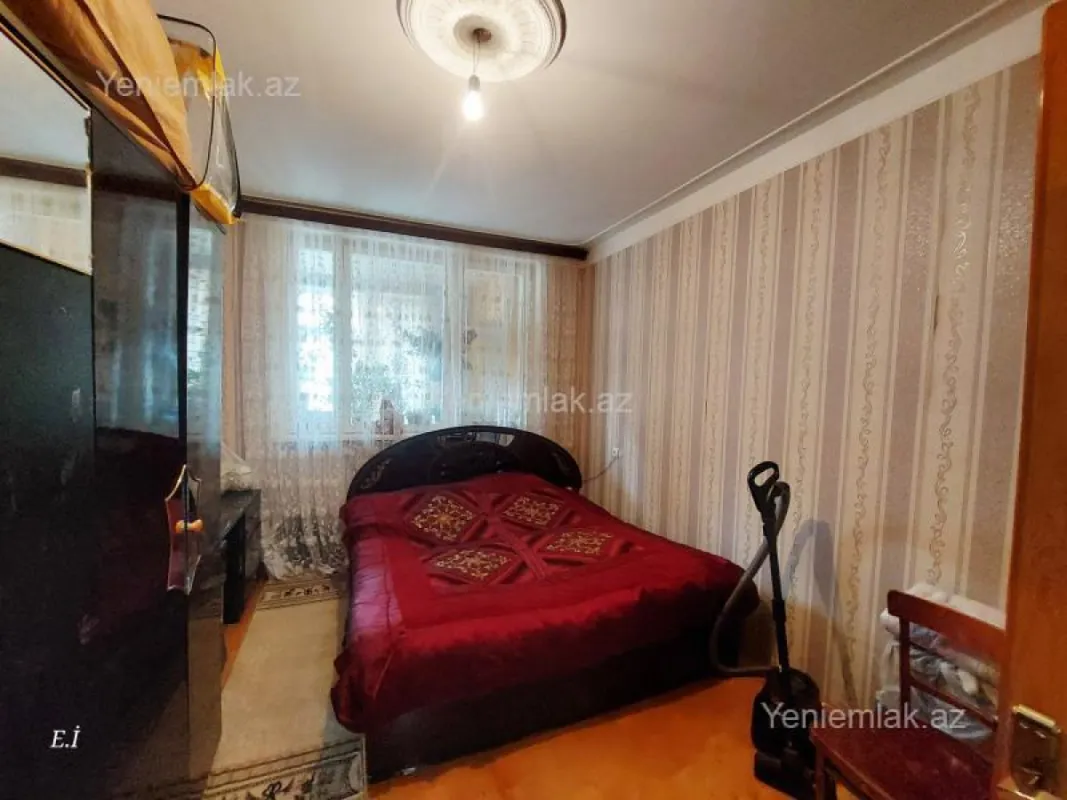 Satılır 2 otaqlı köhnə tikili 55 m²