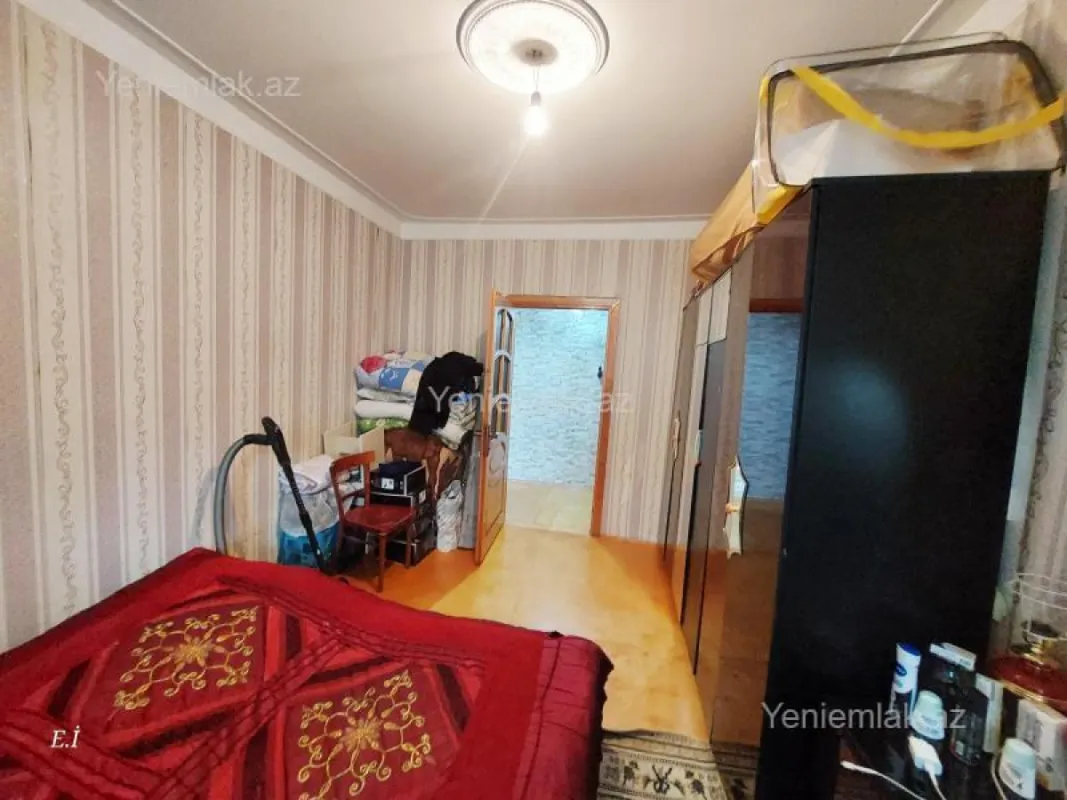Satılır 2 otaqlı köhnə tikili 55 m²