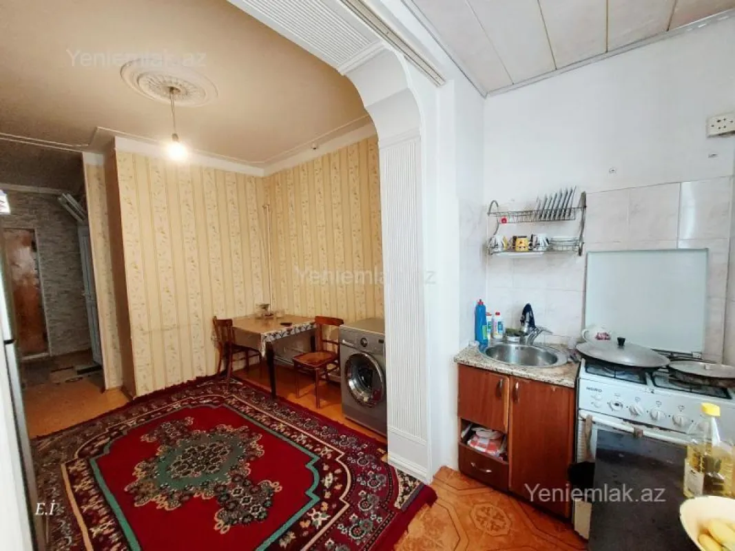 Satılır 2 otaqlı köhnə tikili 55 m²