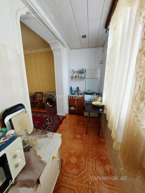 Satılır 2 otaqlı köhnə tikili 55 m²