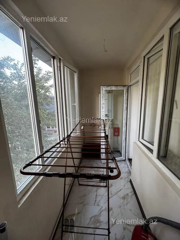 Satılır 2 otaqlı köhnə tikili 60 m²