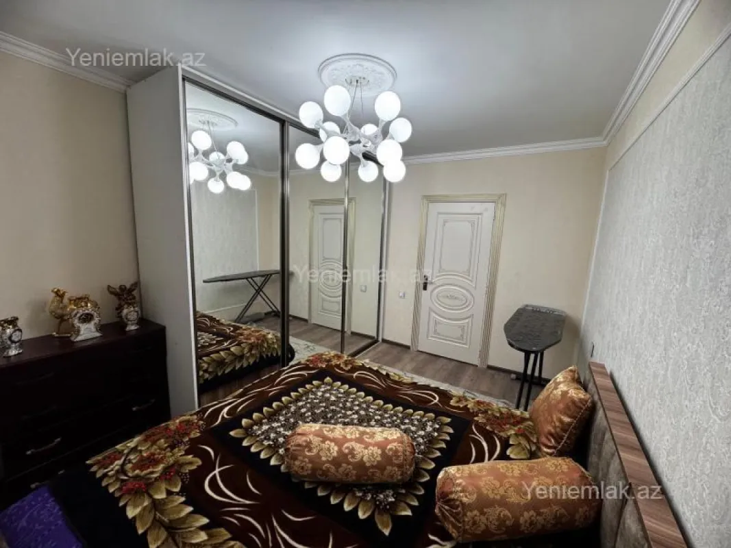 Satılır 2 otaqlı köhnə tikili 60 m²