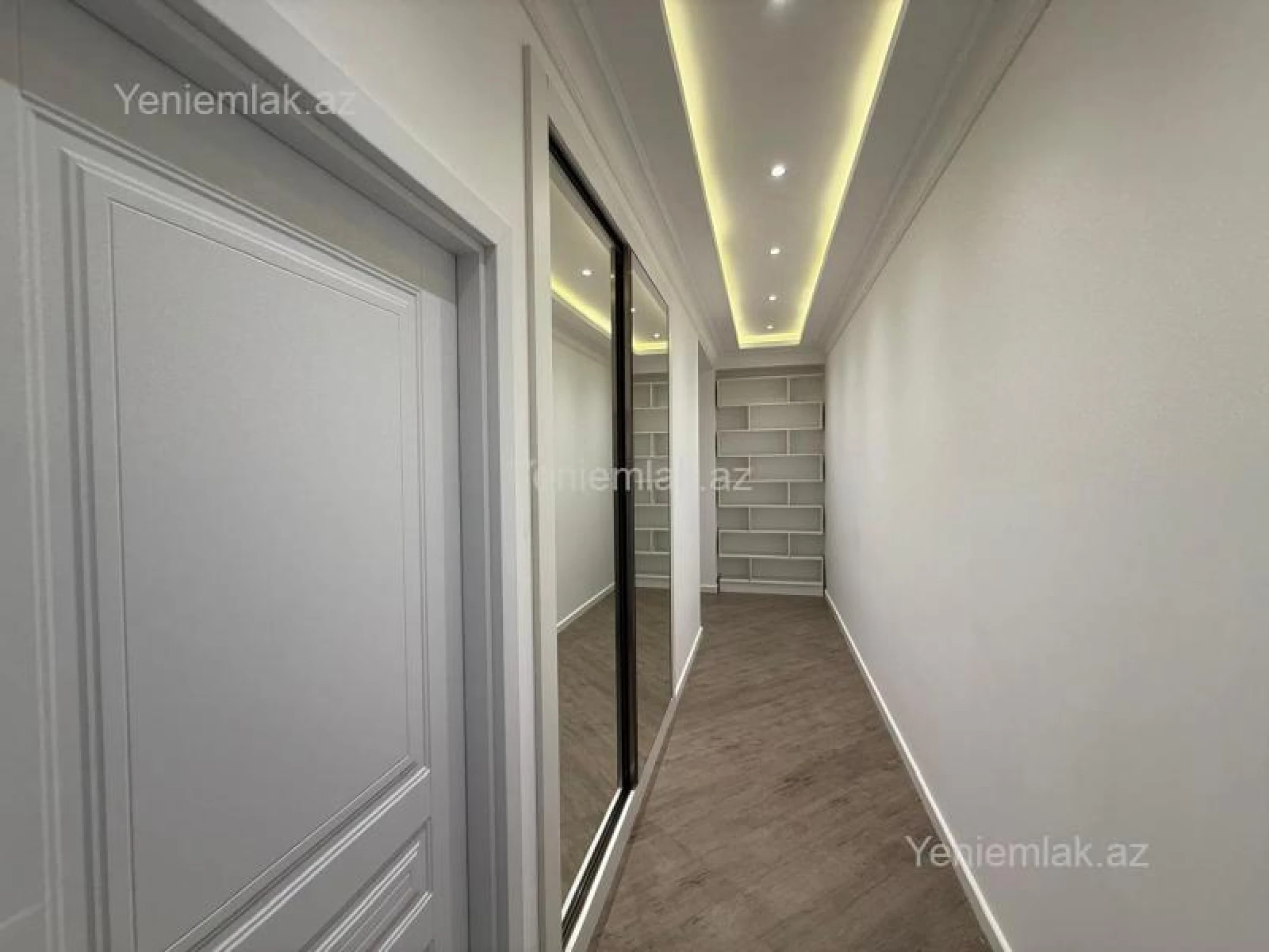 Satılır 3 otaqlı yeni tikili 105 m²