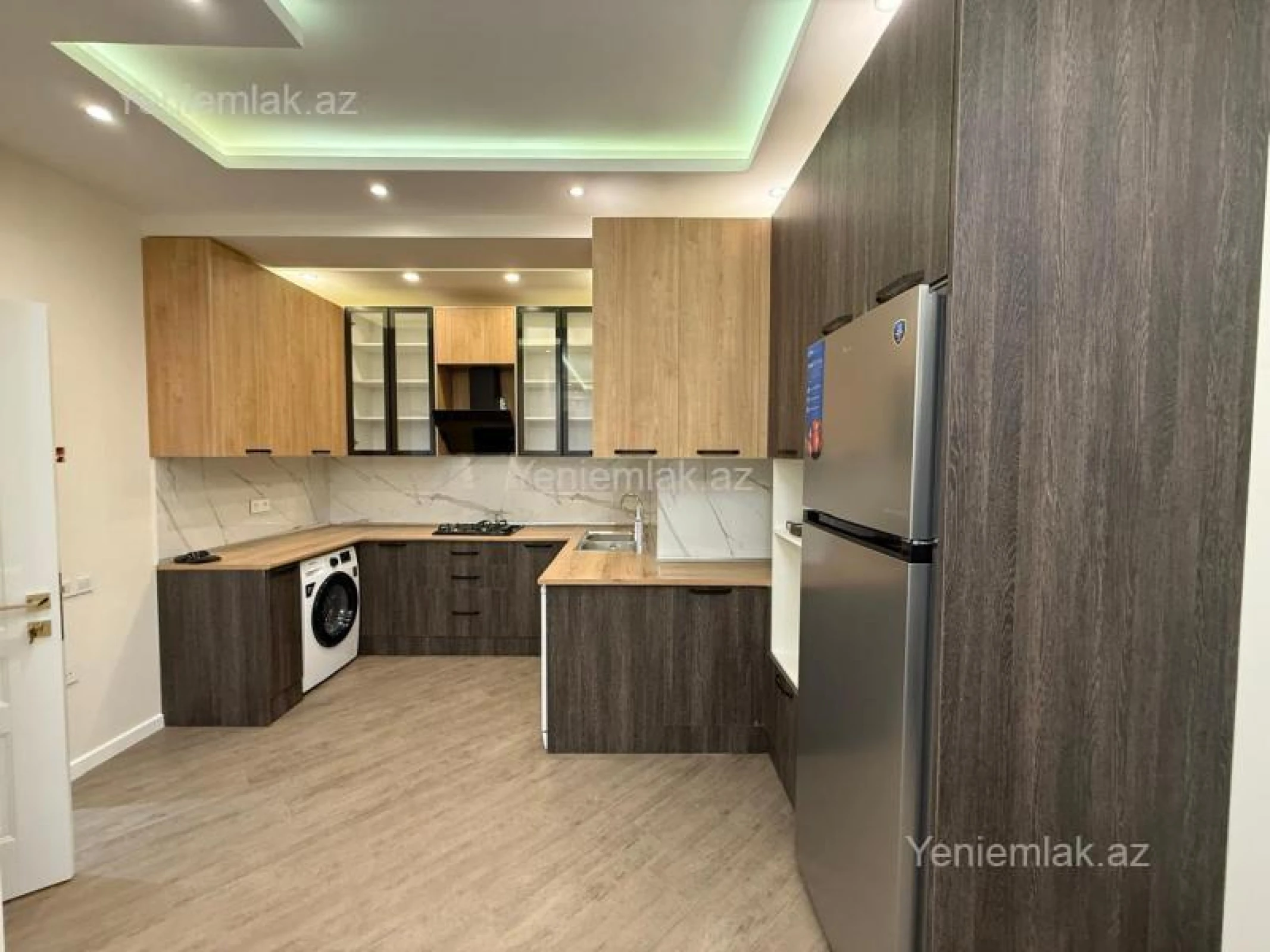 Satılır 3 otaqlı yeni tikili 105 m²