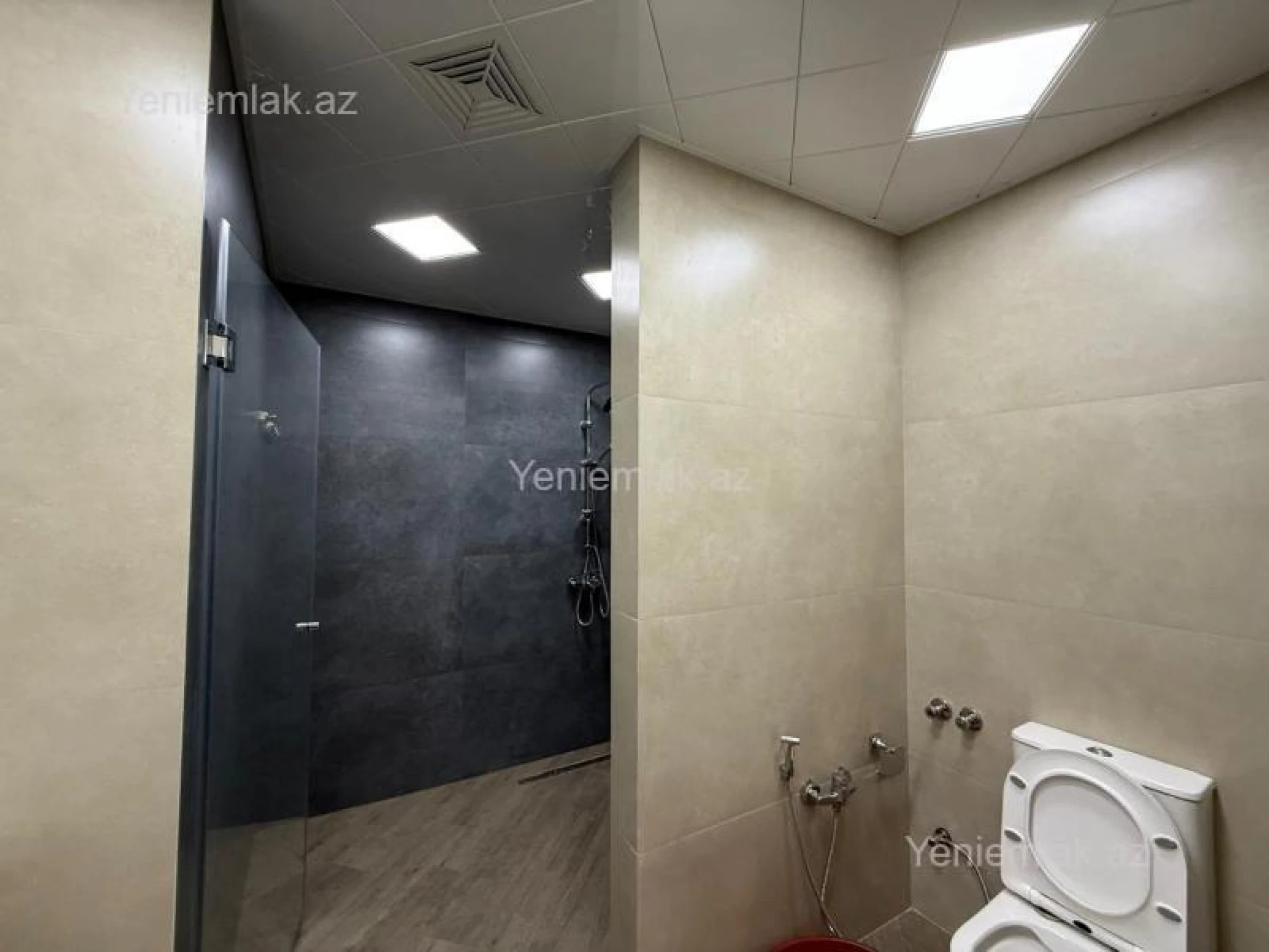 Satılır 3 otaqlı yeni tikili 105 m²