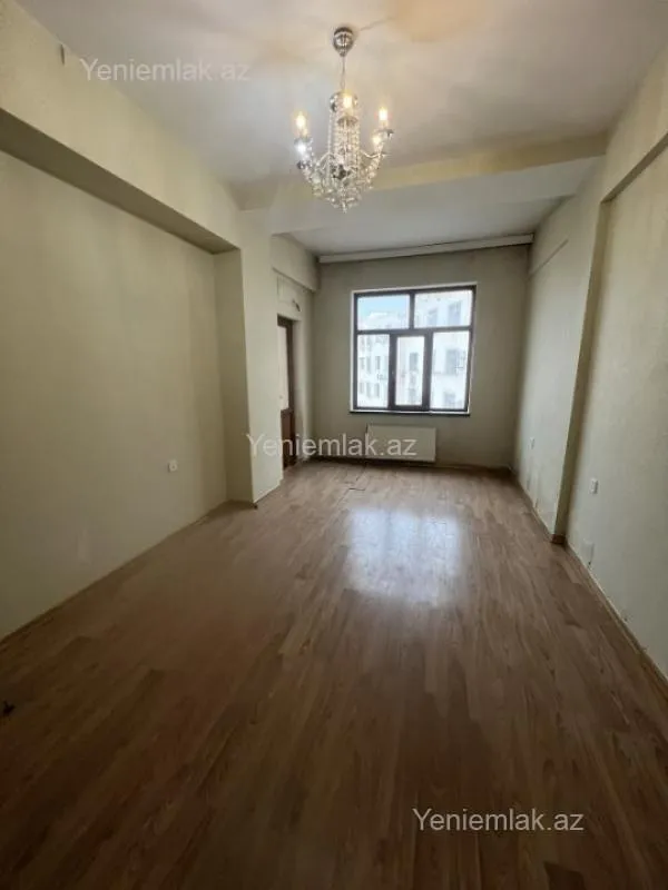 Satılır 2 otaqlı yeni tikili 85 m²