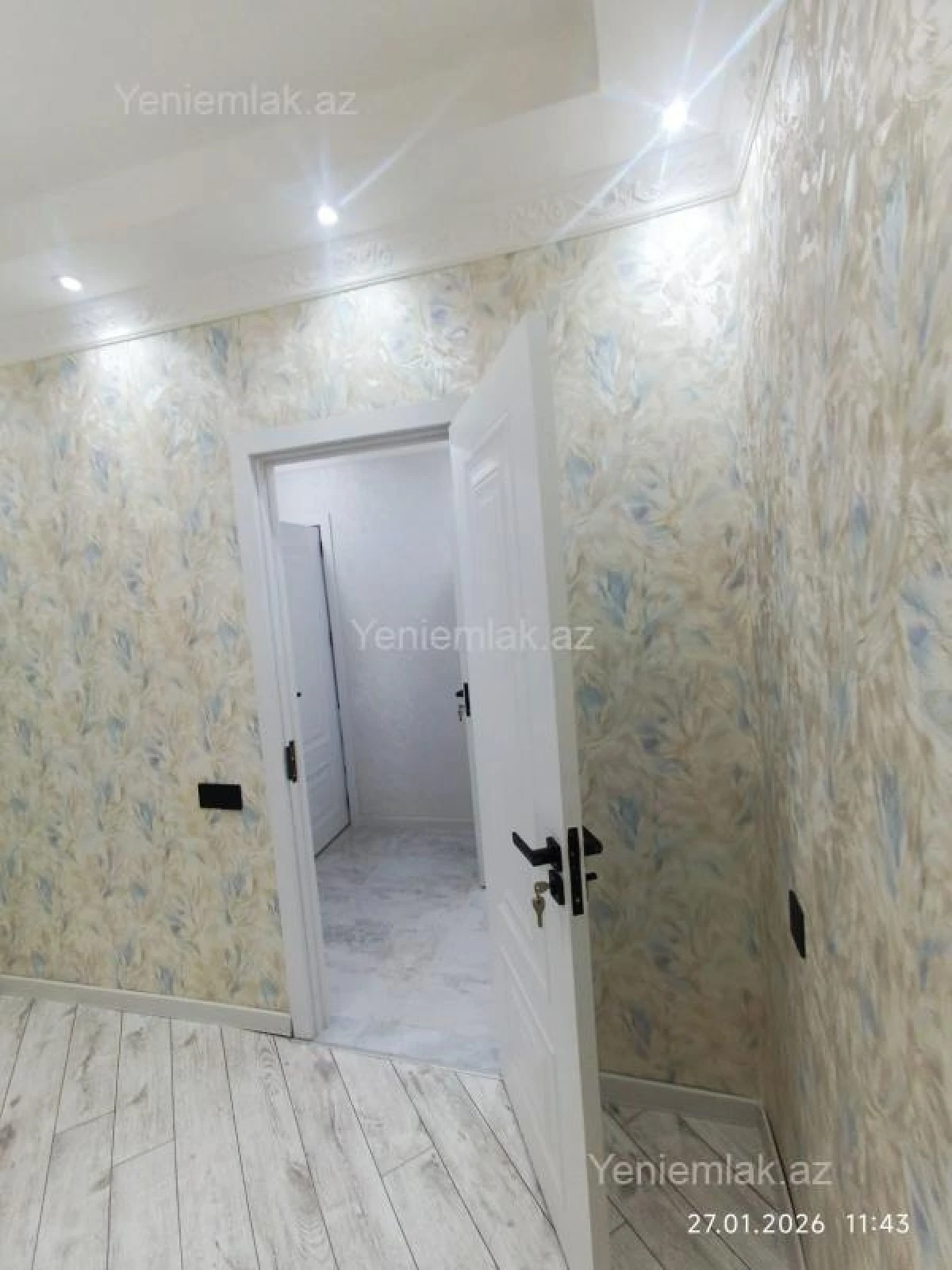 Satılır 3 otaqlı köhnə tikili 70 m²