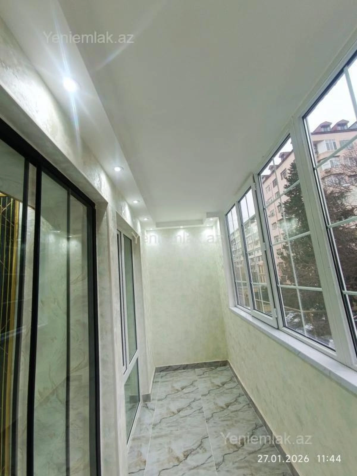 Satılır 3 otaqlı köhnə tikili 70 m²