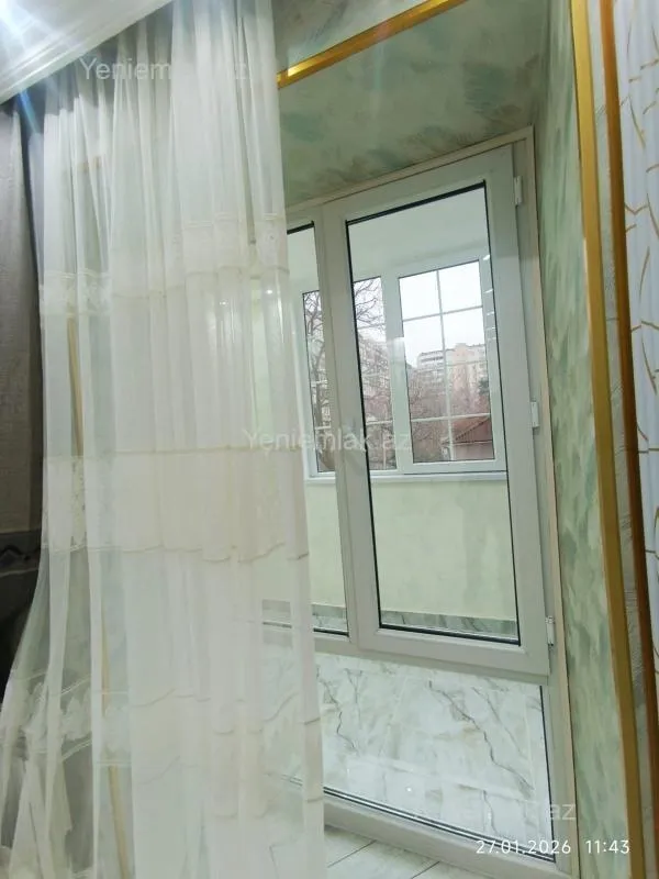 Satılır 3 otaqlı köhnə tikili 70 m²