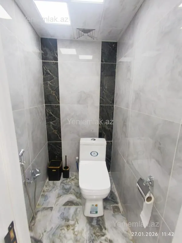 Satılır 3 otaqlı köhnə tikili 70 m²