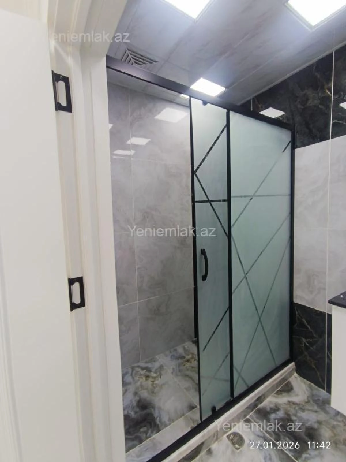 Satılır 3 otaqlı köhnə tikili 70 m²