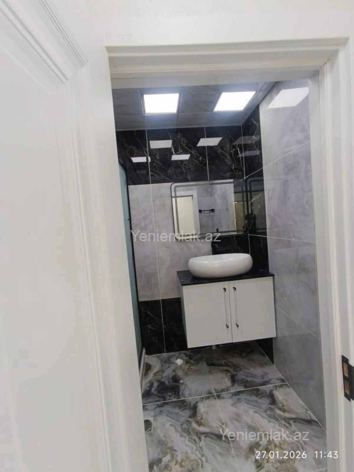 Satılır 3 otaqlı köhnə tikili 70 m²