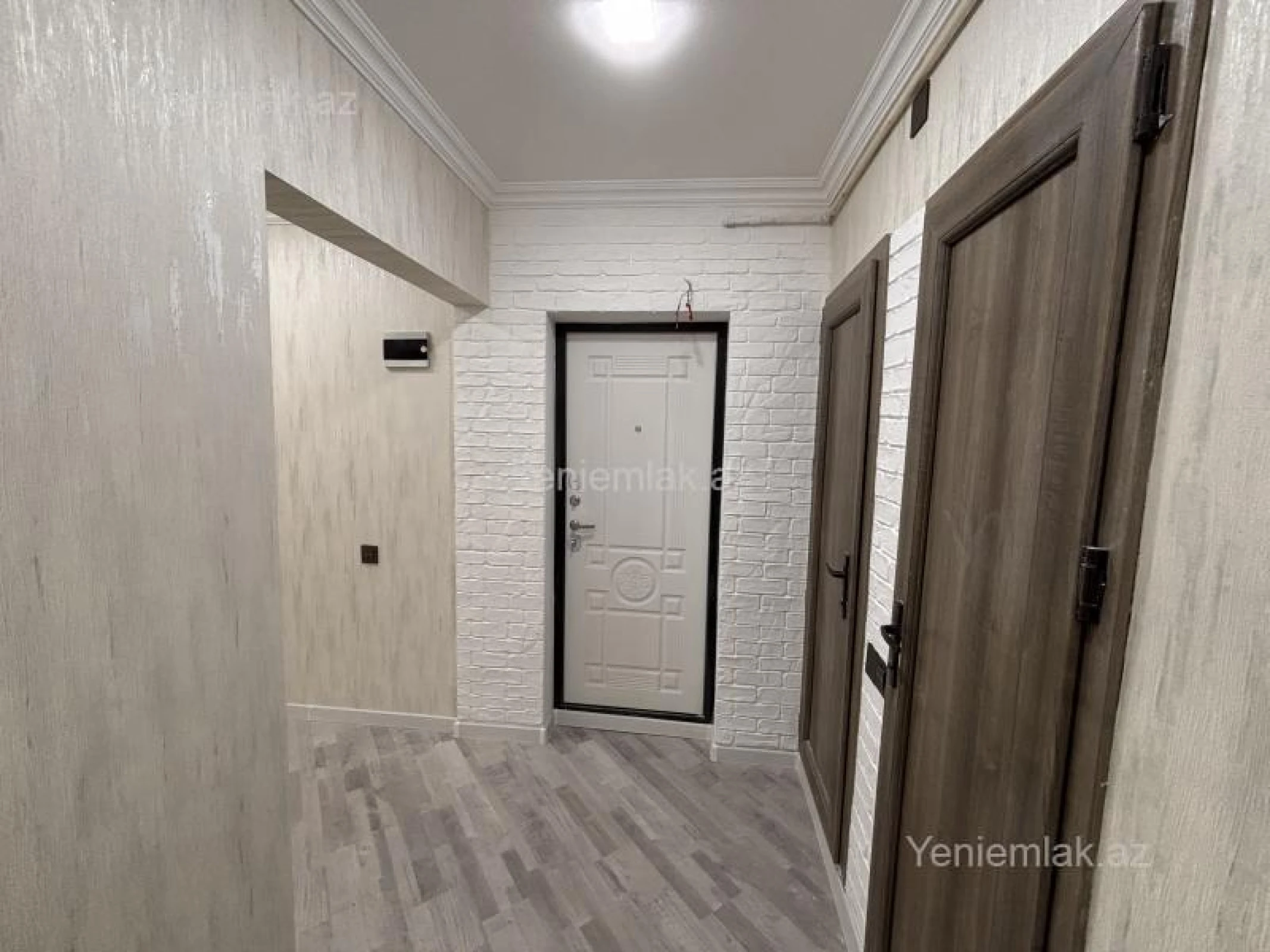 Satılır 2 otaqlı köhnə tikili 60 m²