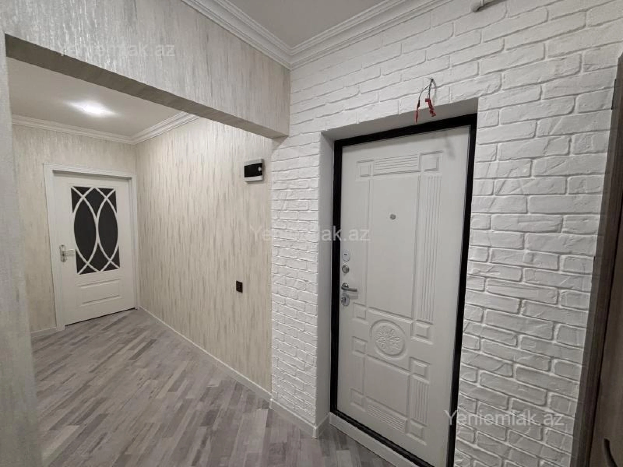 Satılır 2 otaqlı köhnə tikili 60 m²