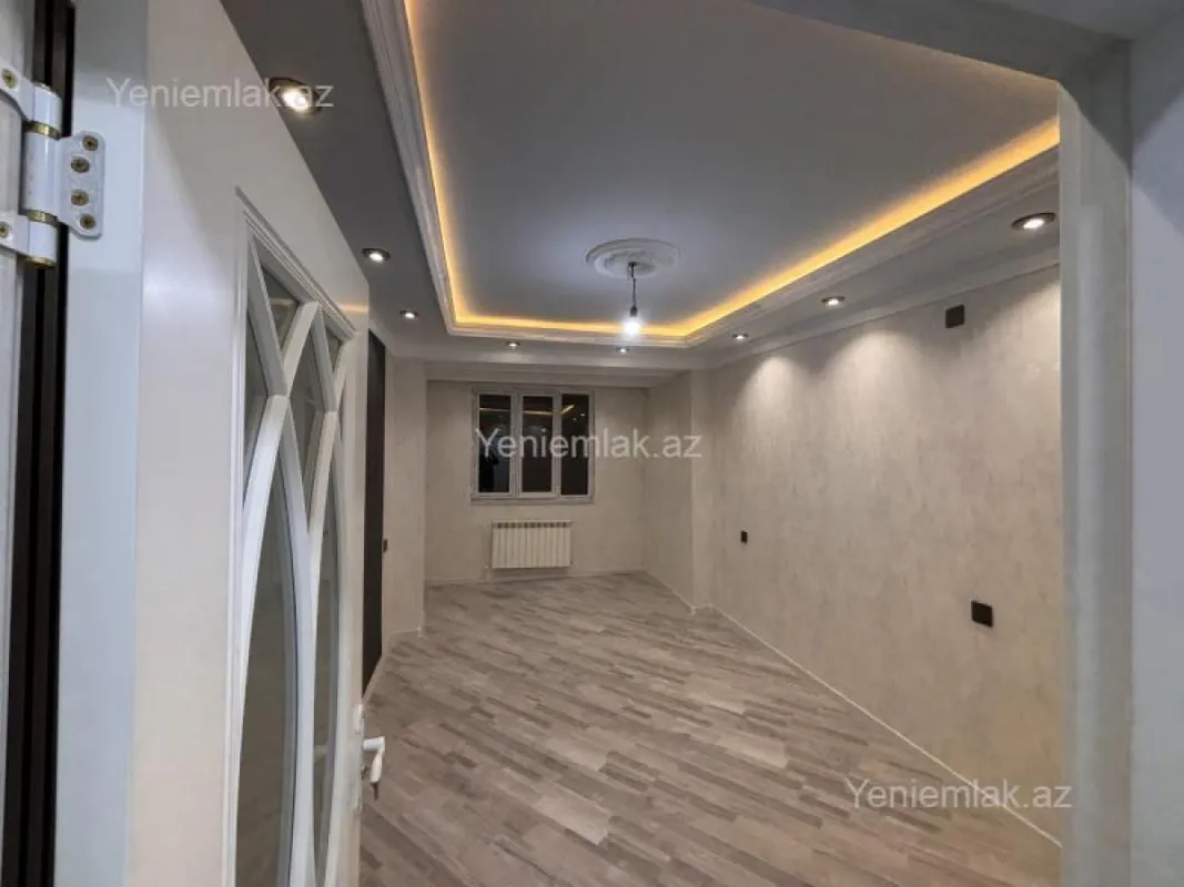 Satılır 2 otaqlı köhnə tikili 60 m²