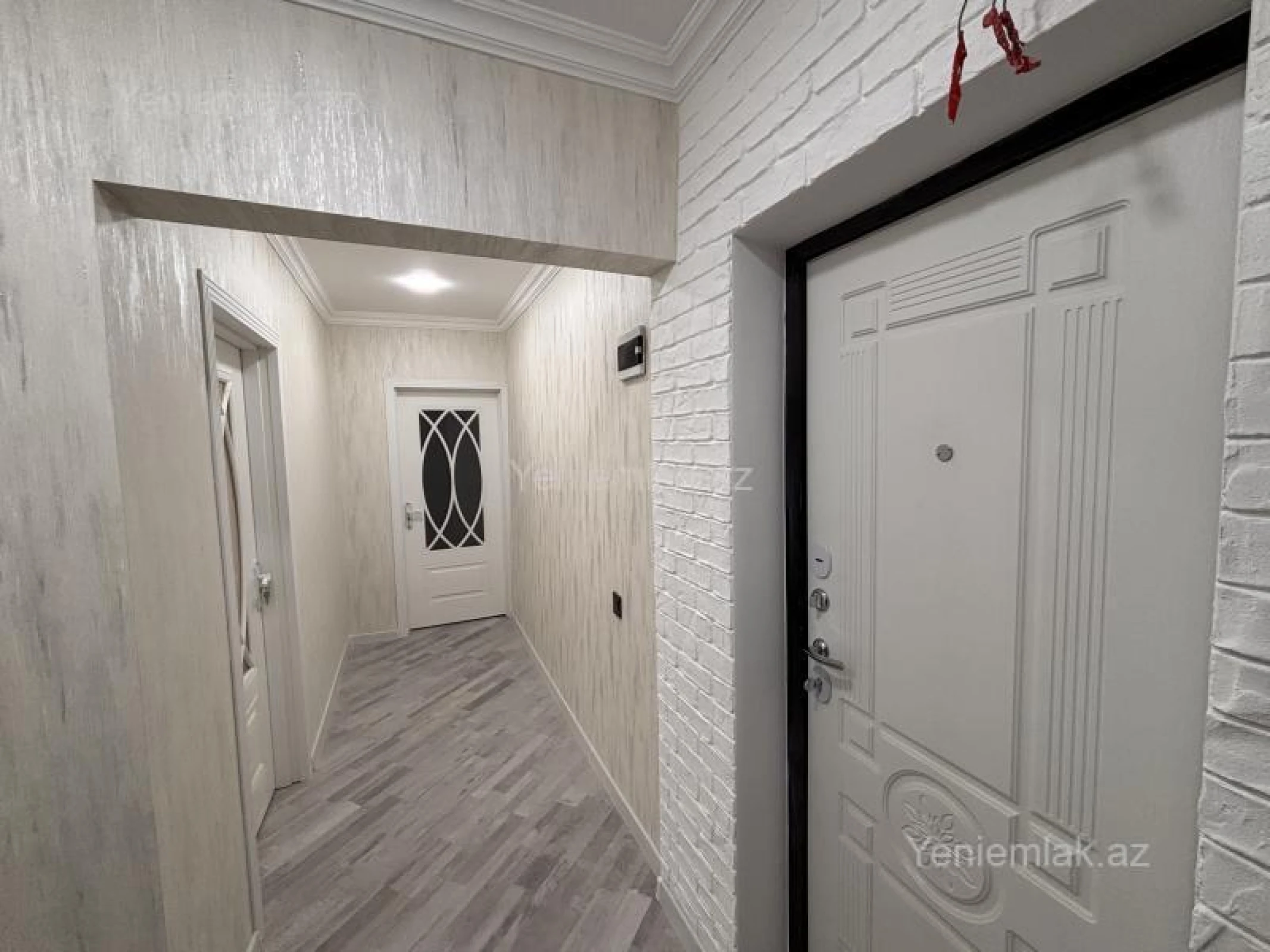 Satılır 2 otaqlı köhnə tikili 60 m²