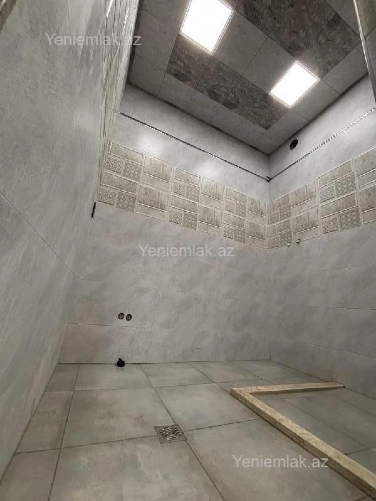 Satılır 2 otaqlı köhnə tikili 60 m²