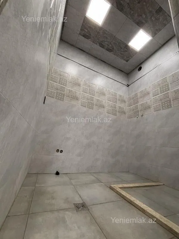 Satılır 2 otaqlı köhnə tikili 60 m²