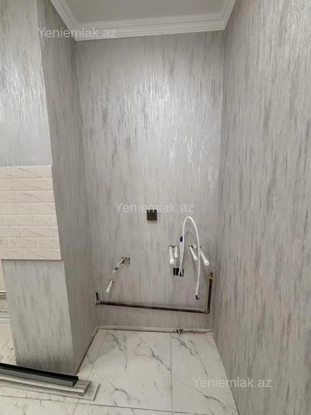 Satılır 2 otaqlı köhnə tikili 60 m²