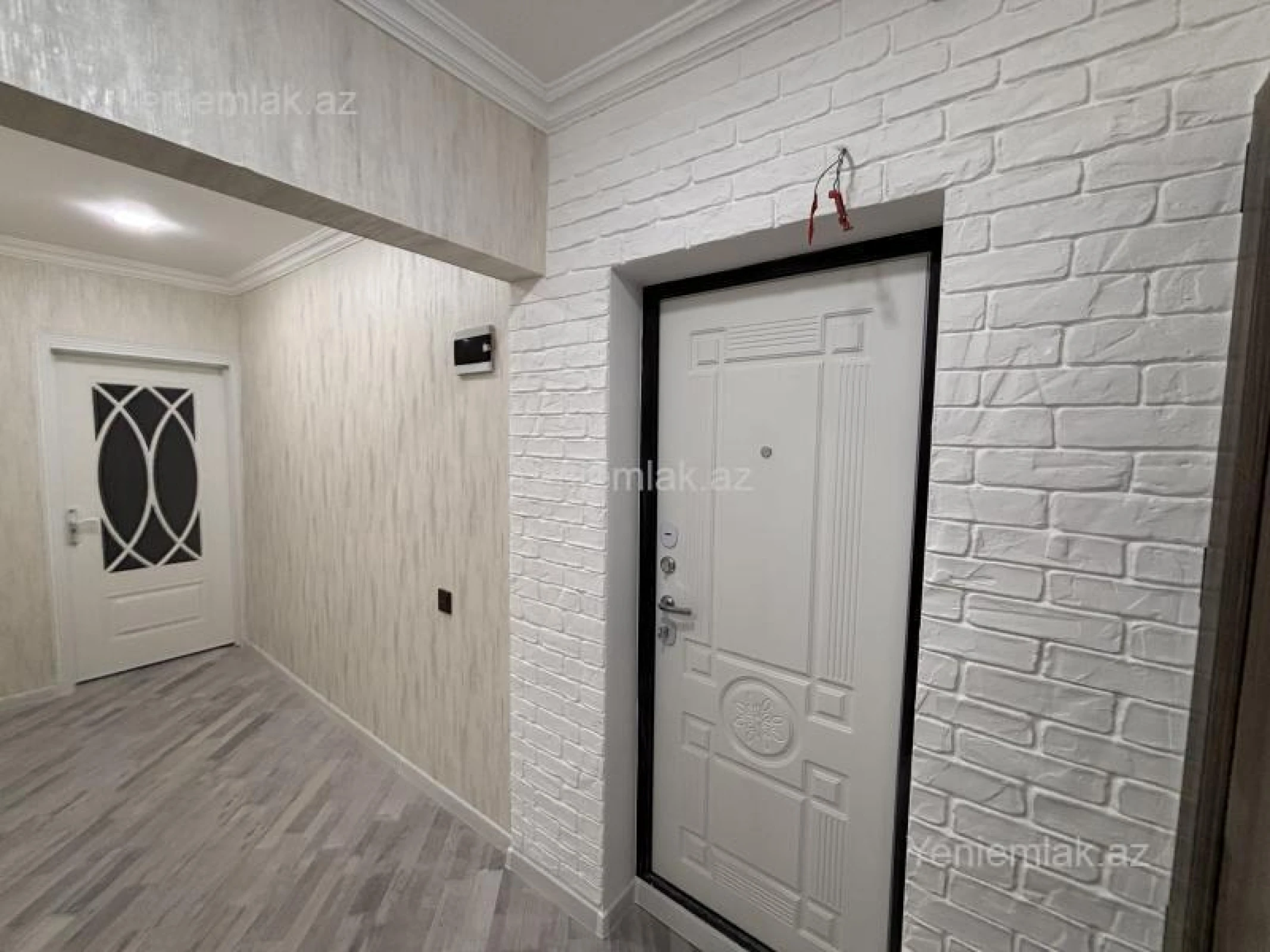 Satılır 2 otaqlı köhnə tikili 60 m²