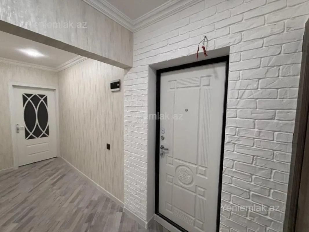 Satılır 2 otaqlı köhnə tikili 60 m²