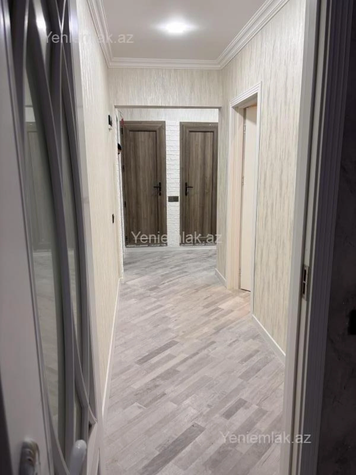Satılır 2 otaqlı köhnə tikili 60 m²