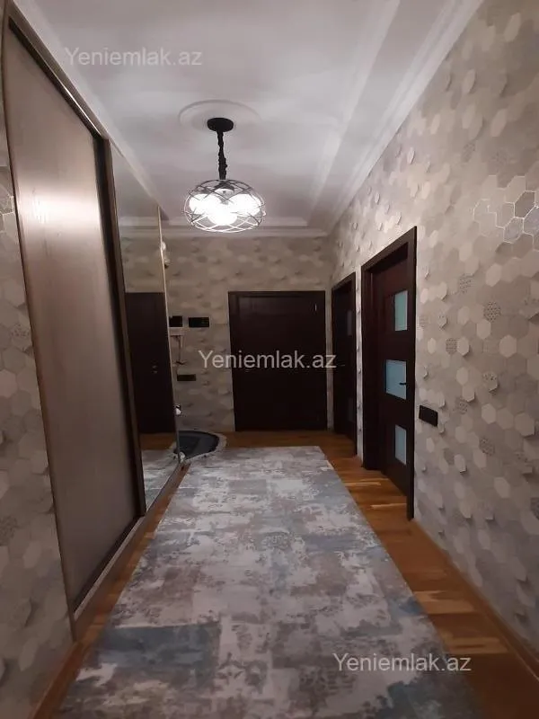 Satılır 2 otaqlı yeni tikili 72 m²