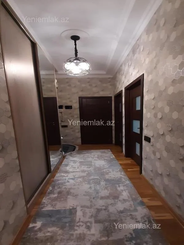 Satılır 2 otaqlı yeni tikili 72 m²