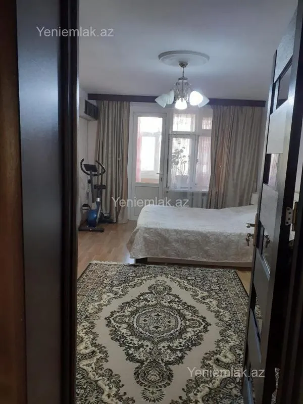 Satılır 3 otaqlı köhnə tikili 95 m²