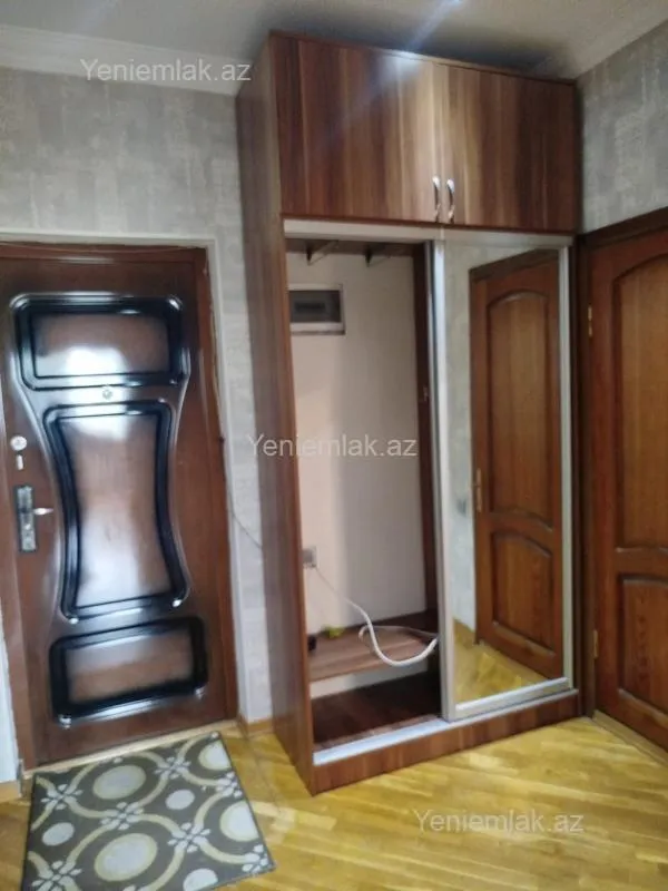 Satılır 3 otaqlı yeni tikili 100 m²