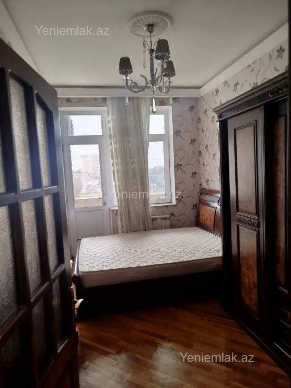 Satılır 3 otaqlı yeni tikili 100 m²