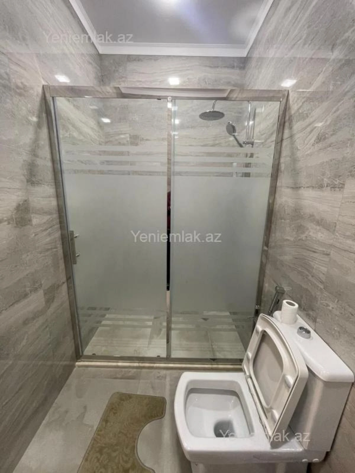 Satılır 5 otaqlı həyət evi 330 m²