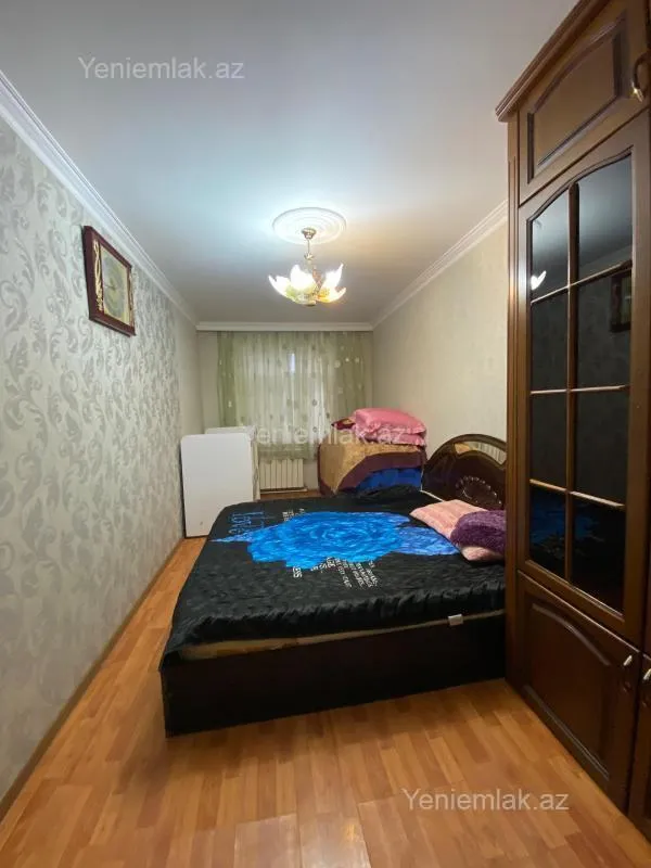 Satılır 3 otaqlı köhnə tikili 72 m²