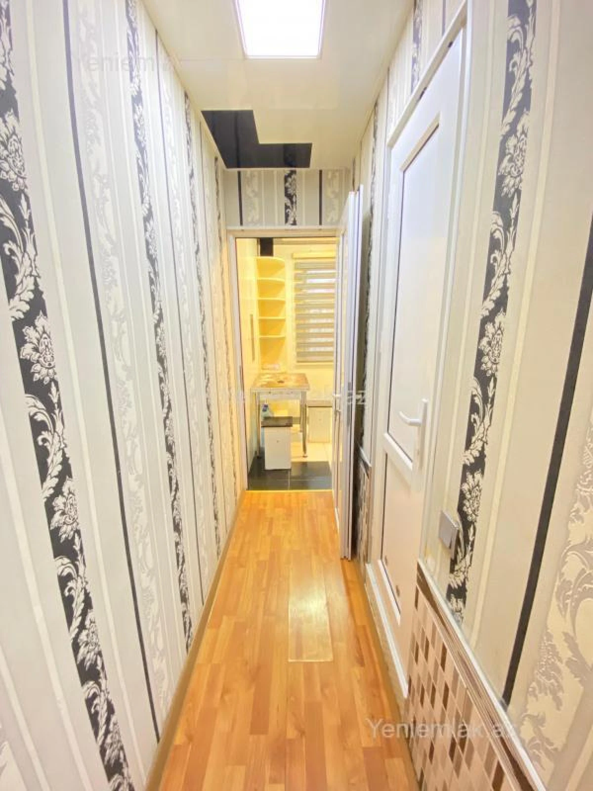 Satılır 3 otaqlı köhnə tikili 72 m²