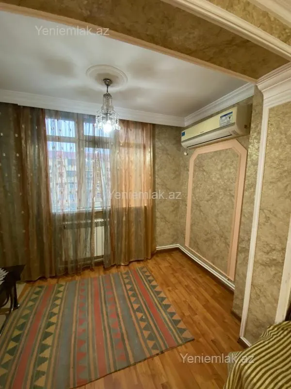 Satılır 3 otaqlı köhnə tikili 72 m²