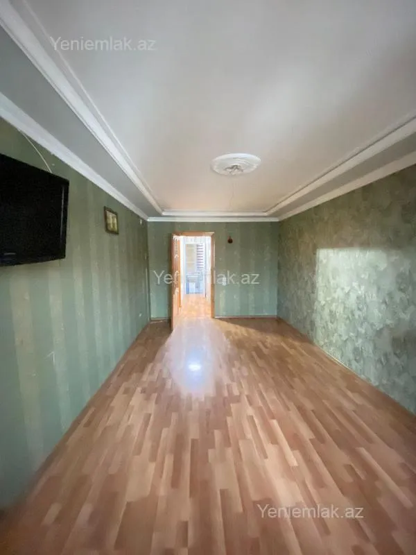 Satılır 3 otaqlı köhnə tikili 72 m²
