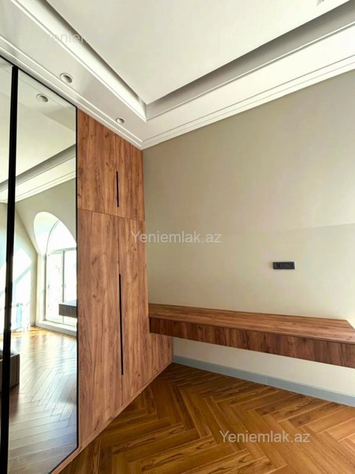 Satılır 3 otaqlı yeni tikili 86 m²