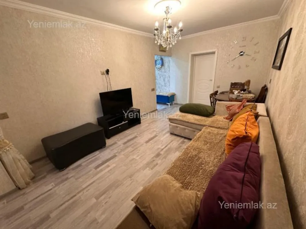 Satılır 2 otaqlı köhnə tikili 48 m²