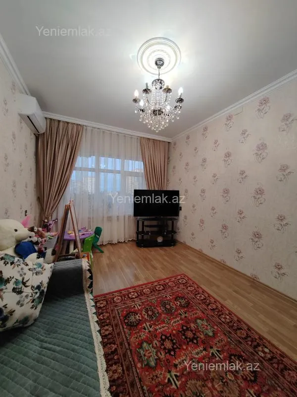 Satılır 2 otaqlı köhnə tikili 65 m²
