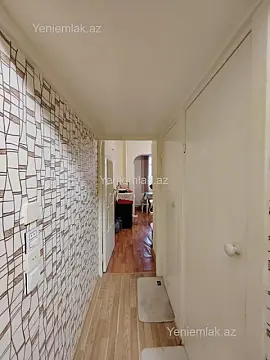 Satılır 2 otaqlı köhnə tikili 65 m²