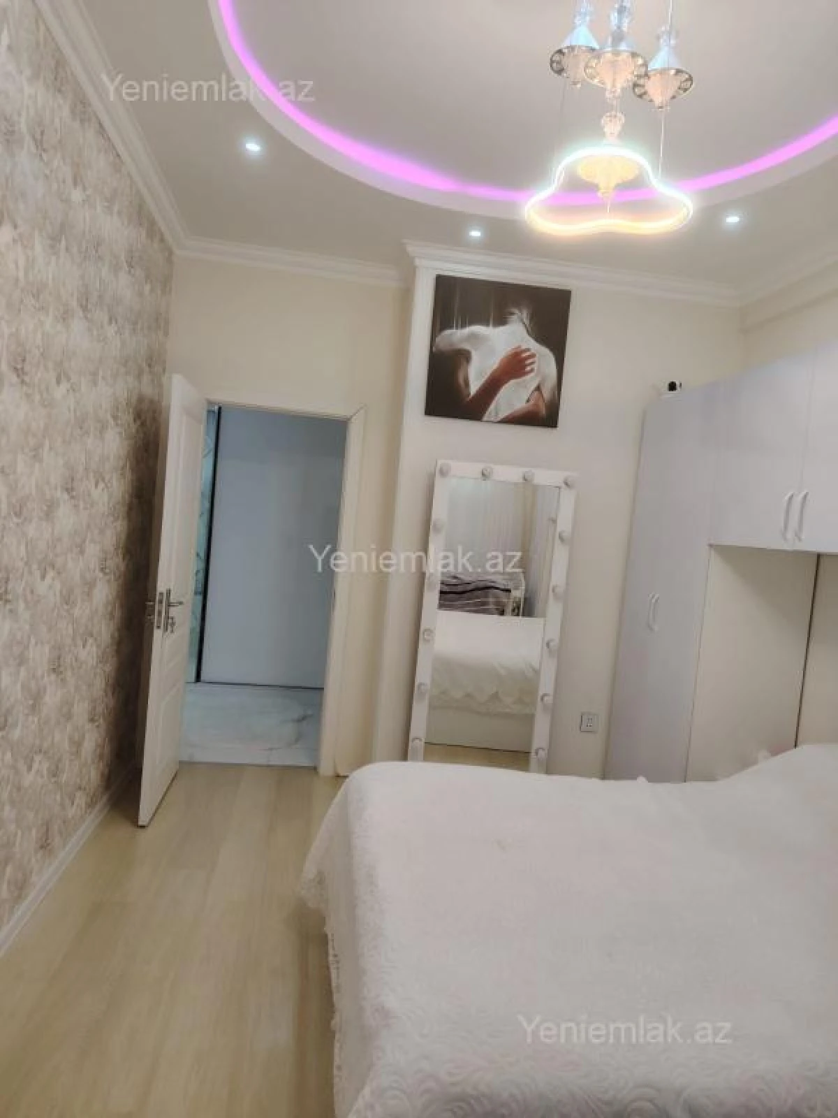 Satılır 2 otaqlı yeni tikili 55 m²